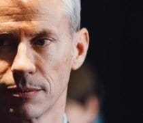 Franck Riester, le ministre de la Culture, a annoncé une aide d'urgence de 22 millions d'euros pour la culture, © AFP : Abdesslam MIRDASS : Hans Lucas