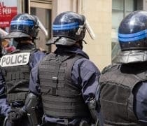 Quand Les Policiers Sarment Pour Aller En Concert Sourdoreille France 4212388 1920 2