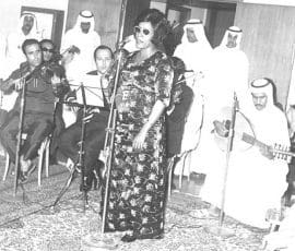 Aïcha al-Marta, première femme koweïtienne à chanter avec un groupe.