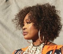 Oumou Sangare Une Plaidoirie Pour La Paix Sourdoreille Oumou Sangar C Holly Whittaker 1920x1080 2