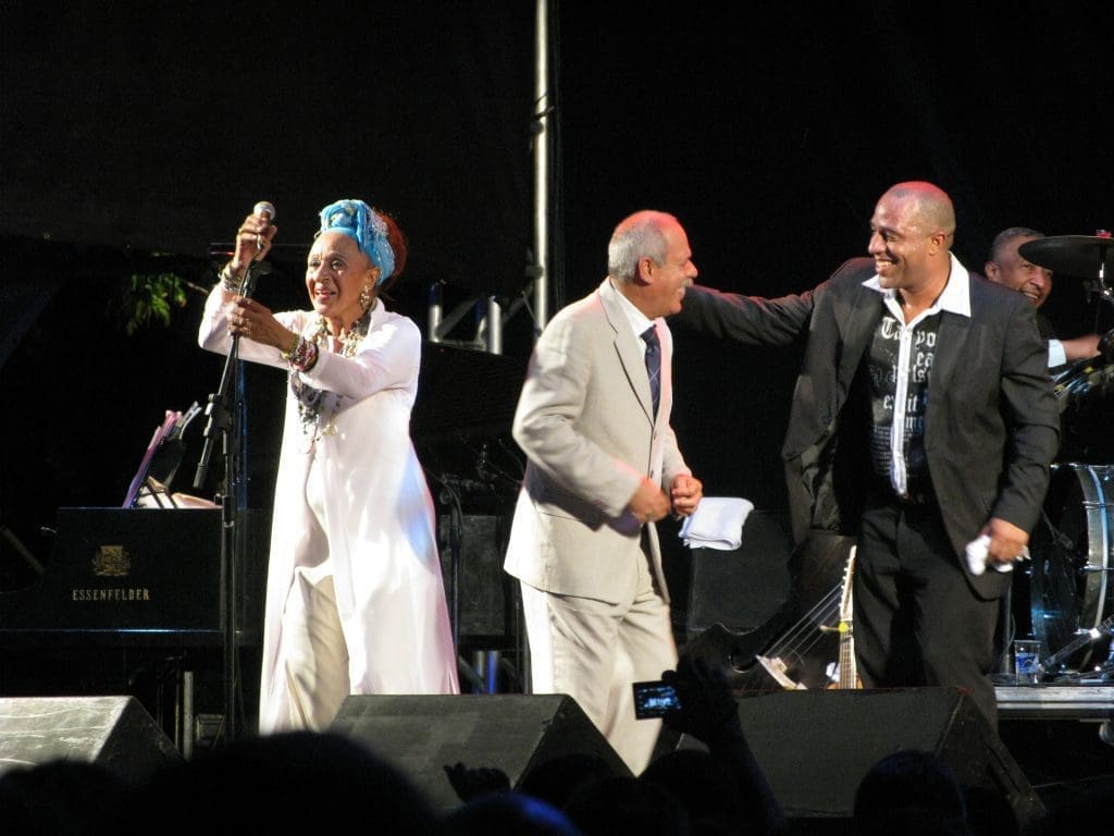 Teresa Garcia Caturla, Barbarito Torres et Johannes Bonat Garcia au Buena Vista Social Club, Mostra Internacional de Música de Olinda (MIMO) 2009, Photo libre de droits d’Allan Patrick.